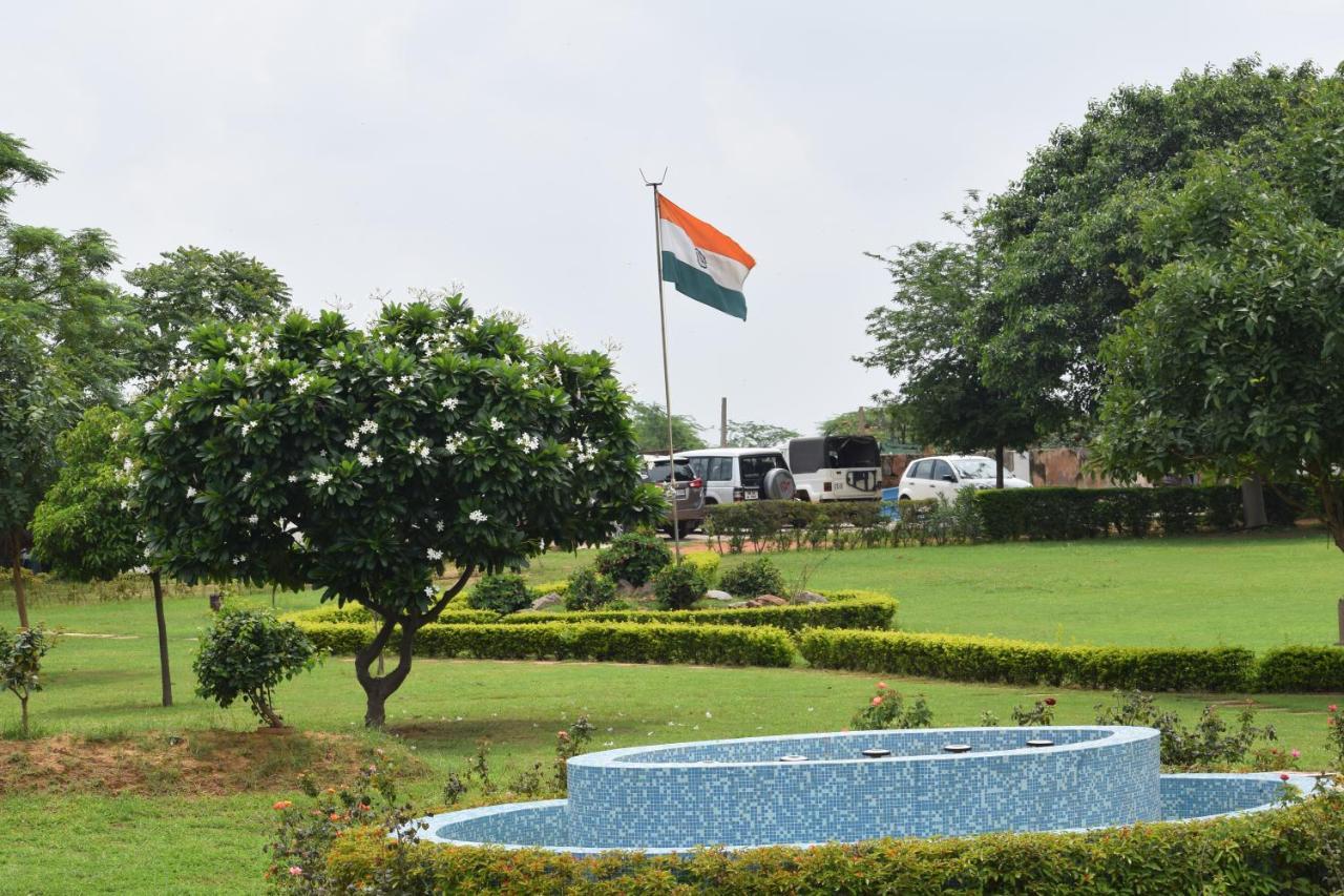 Villa Aravali Hill View Estate Gurgaon Exterior foto