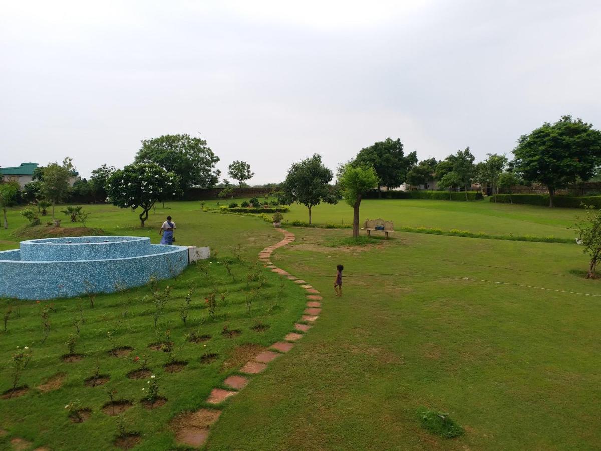 Villa Aravali Hill View Estate Gurgaon Exterior foto