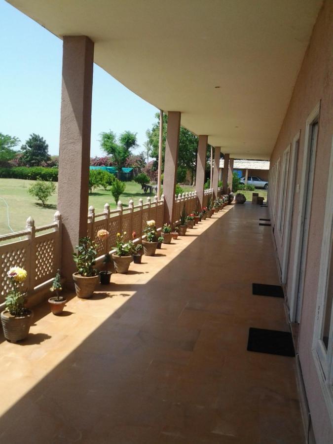 Villa Aravali Hill View Estate Gurgaon Exterior foto